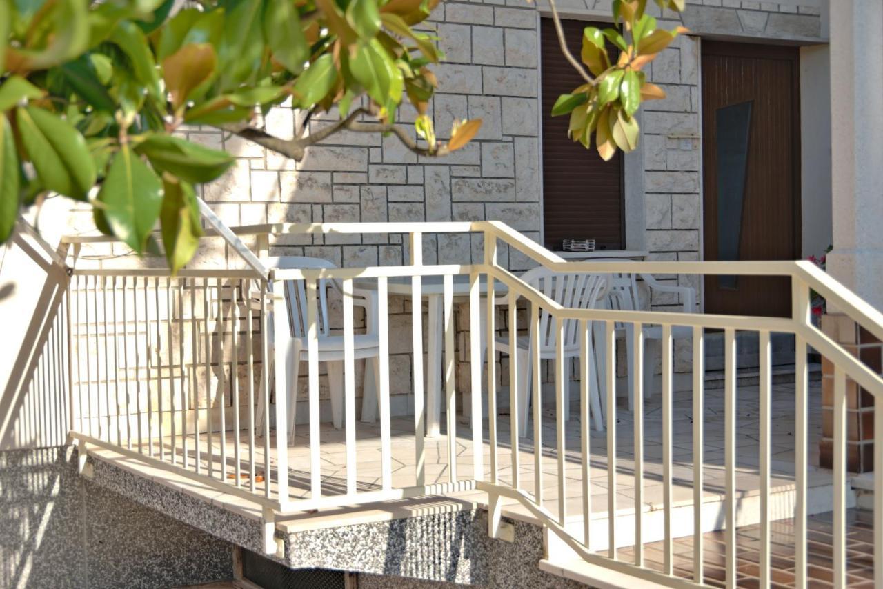 Apartments Vili Umag Exterior photo